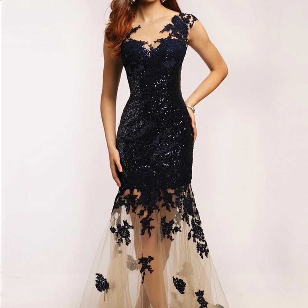 Gorgeous Brand New JOVANI Low V Navy/Nude long dress